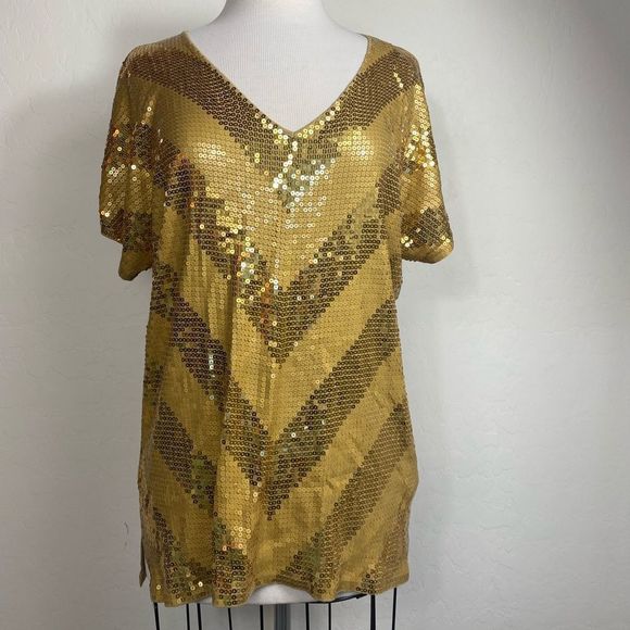 Michael Kors Tops - Michael Kors L Gold sequins top v neck chevron stripes